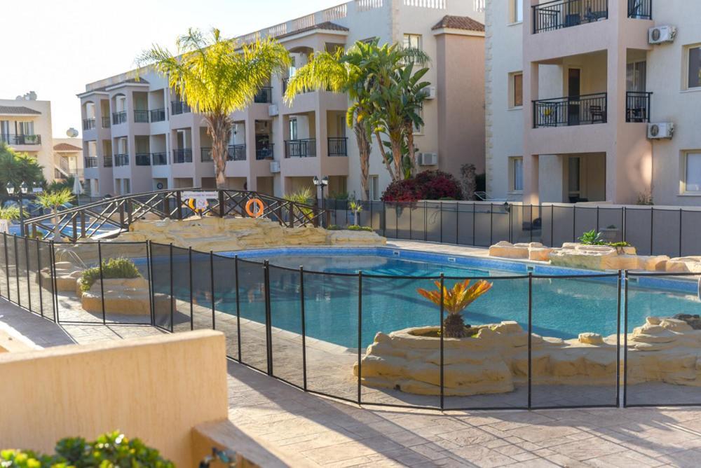 Royal Seacrest F G5 Ground Floor Apartment Paphos Exteriör bild
