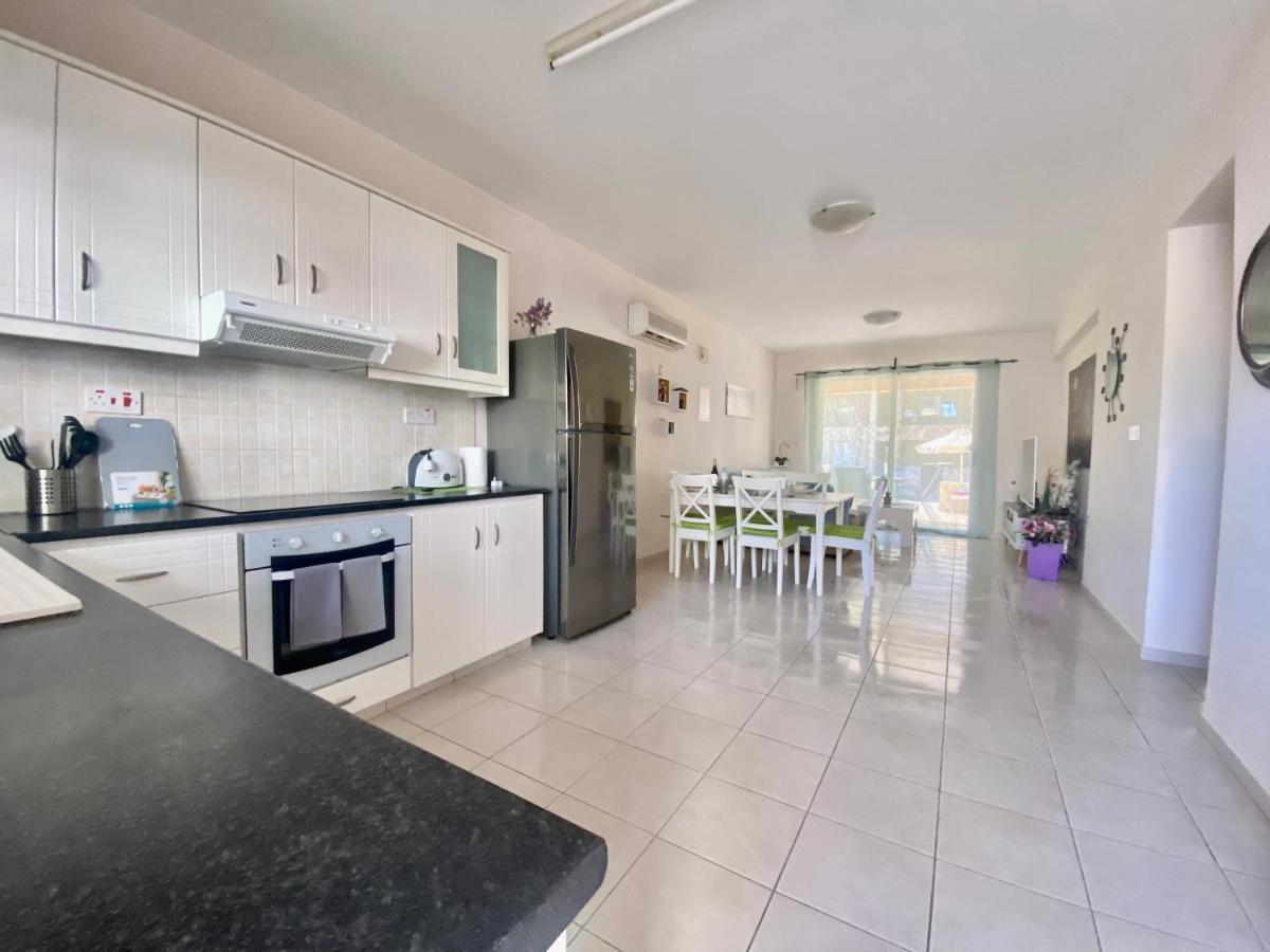 Royal Seacrest F G5 Ground Floor Apartment Paphos Exteriör bild