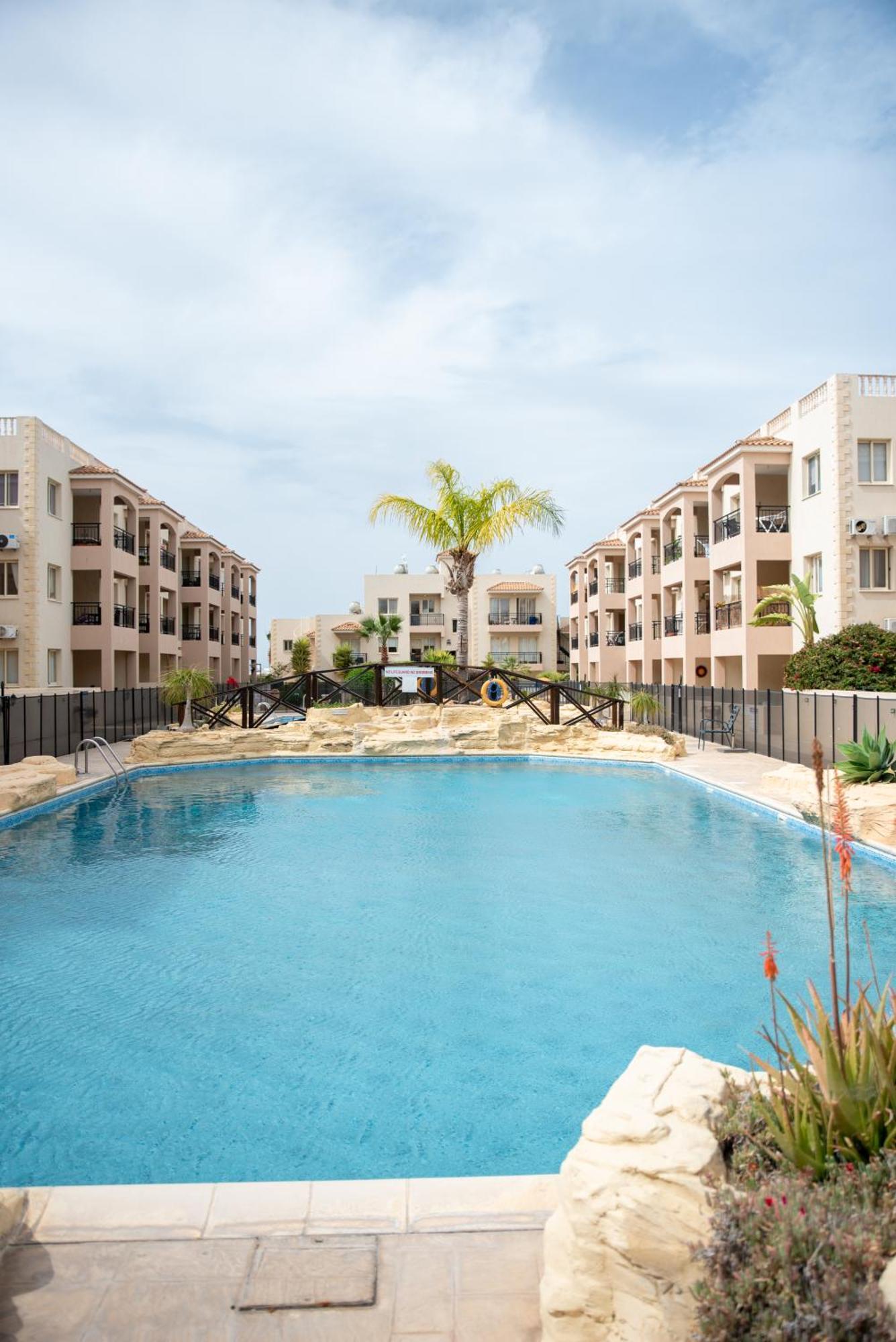 Royal Seacrest F G5 Ground Floor Apartment Paphos Exteriör bild